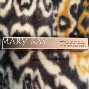 MK deep brown eyeliner